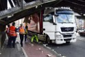 LKW blieb unter Bruecke haengen Koeln Deutz Opladenerstr Deutz Muelheimerstr P021